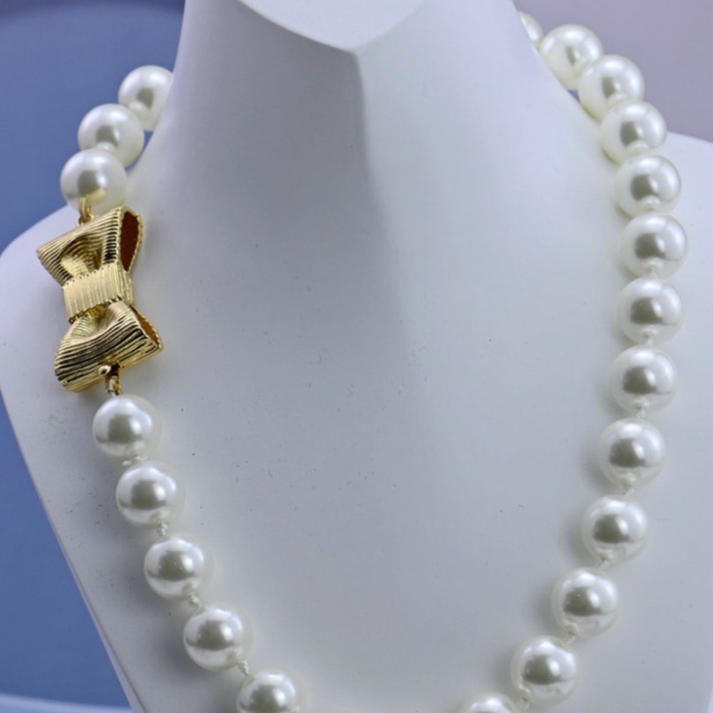 Kate spade vintage wrapped up pearl gold bow necklace - Picture 2 of 10